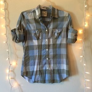 American Eagle blue/green plaid short-sleeve